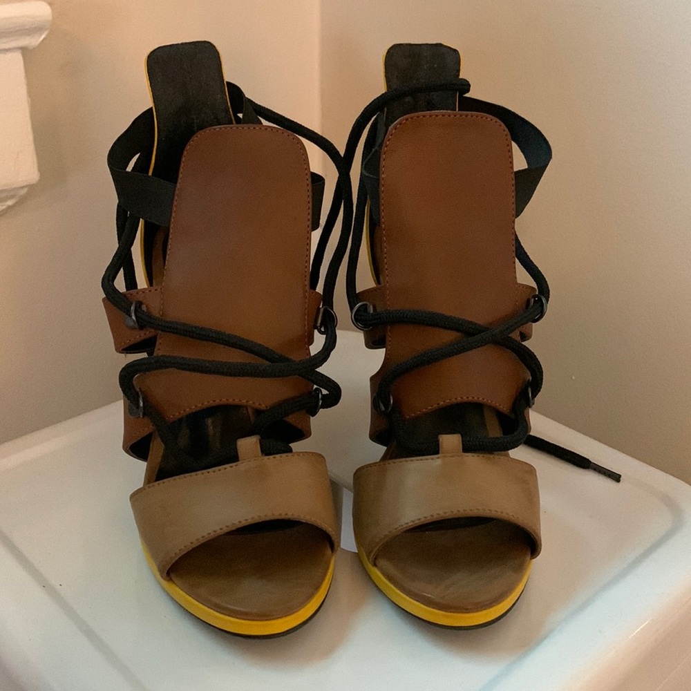 Sisley strappy pumps
